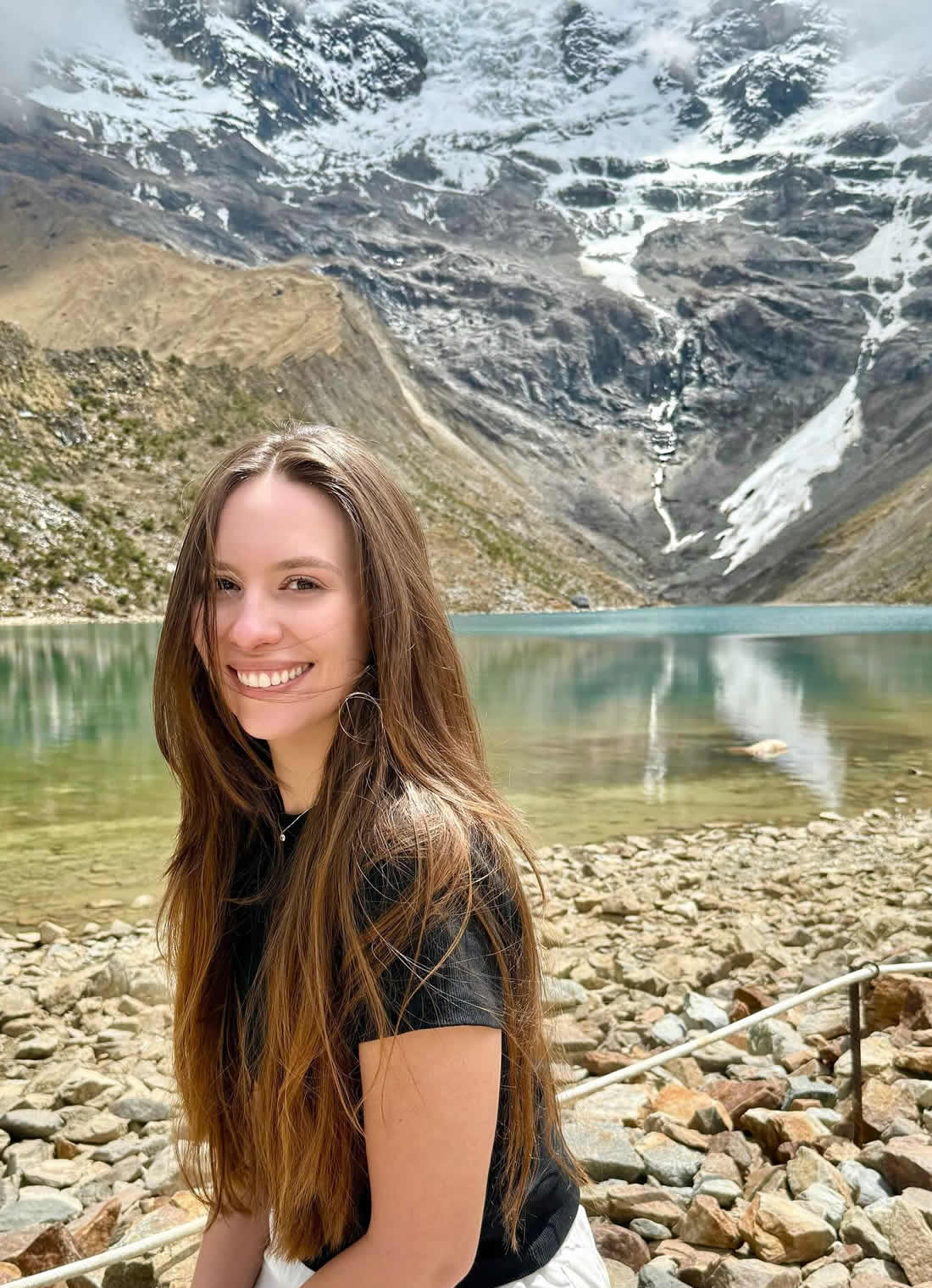 trekking lake humantay